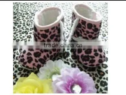 China Product and Low Price Wholesalesoft Sole Baby Shoes for 3mothes -15mothes Baby Kids on for Winter Warmer photo-6