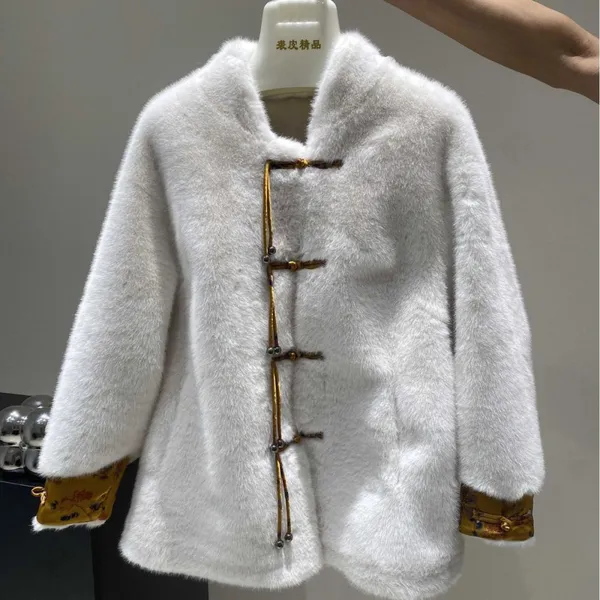 European Station's New Autumn and Winter Fur One-piece Chinese-style Button-down Mink Coat for Women photo-2