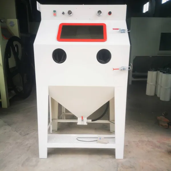 Bingteng Machinery Bt9060 Box-type Manual Sandblaster With Lifetime After-sales Service