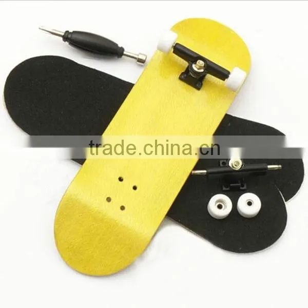 Factory Stock Buy Skateboard Decks in Bulk Wooden Maple Skateboard Deck Fingerboards photo-6