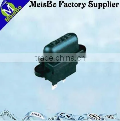 Universal blade car fuse holder