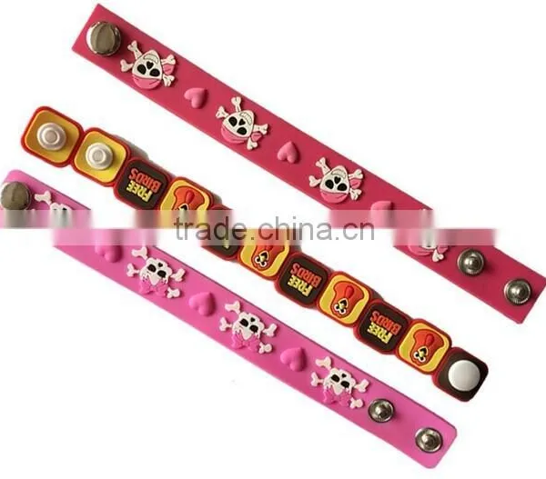 Sport Game Custom Make Silicon Bracelet in High Quality photo-2
