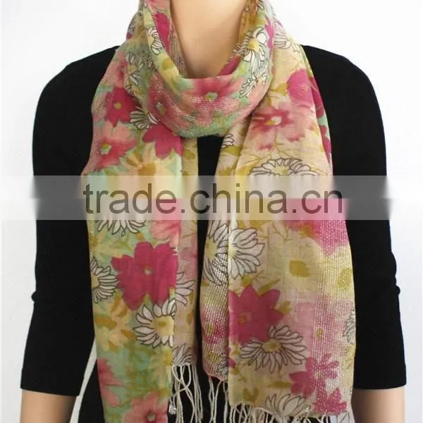 Floral Pattern Printed Wool Scarf With Fringe photo-3