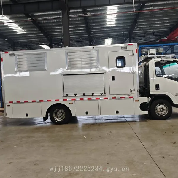 Batch of Isuzu 1200-cubic-meter High-flow Emergency Drainage Vehicles With a 120kw Generator Set and Two 600-cubic-meter Pumps photo-4