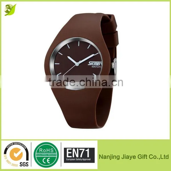Unisex Silicone Band Quartz Waterproof Sports Bracelet Watches