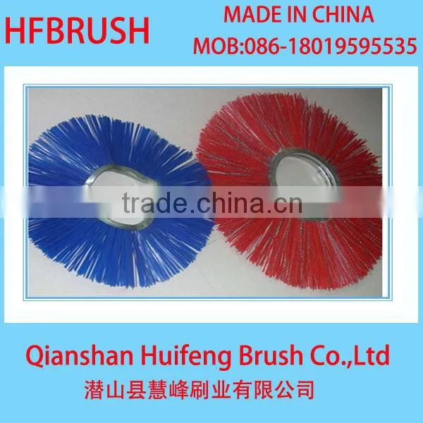 Lawn tractor brush