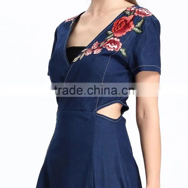 Domin Fashion V-neck Long One Piece Embroidery Dress photo-2