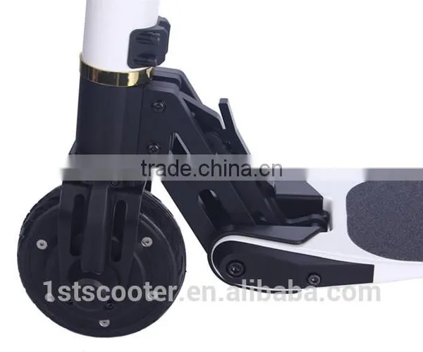 CE ROHS FCC Centification Folding 5 Inch Tire Carbon Fiber Self Balance Scooter 2 Wheel Hoverboard photo-2