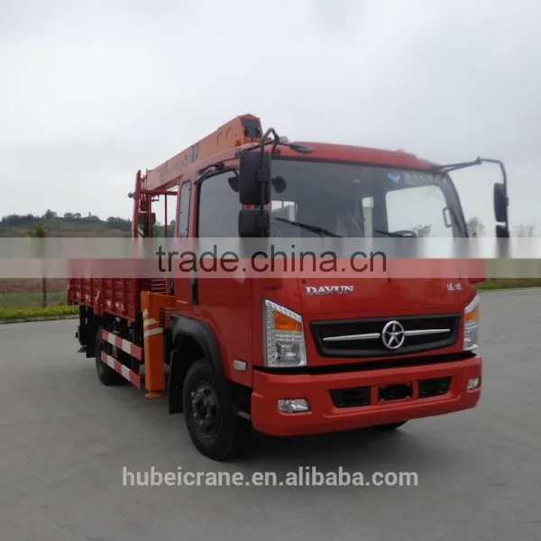 5ton Timber Crane on Truck, Model No.: SQ5S3, Hydraulic Crane With Telescopic Arms photo-3