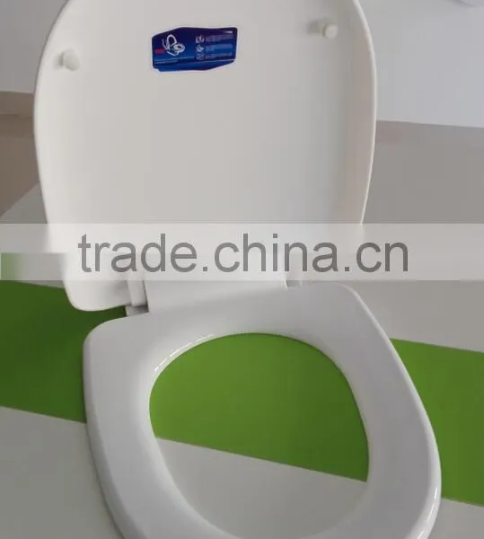 Plastic Hinge Sanitary Bathroom Set Warm Heated Toilet Seat Cover photo-2
