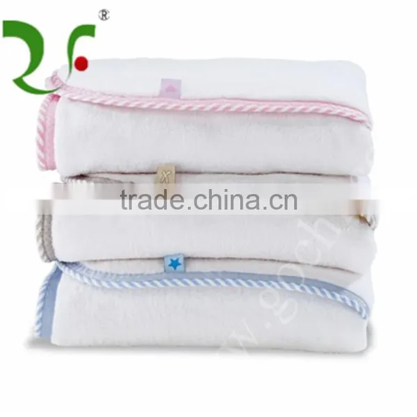 Customized 100% Cotton Baby Hooded Bath Towels Bulk Sale Online photo-3