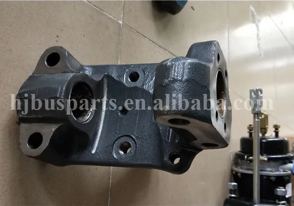 High Quality Auto Left Steering Knuckle 3001-00111 Original China Bus Parts Steering System photo-5