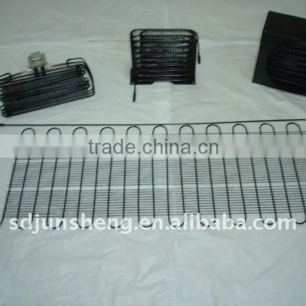 Wire-on-tube Roll Bond Evaporator