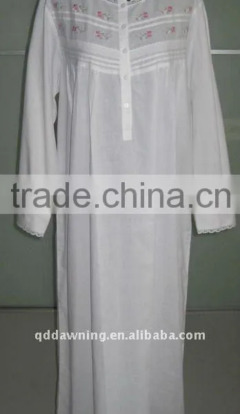 Embroidered White Cotton Kimono photo-4