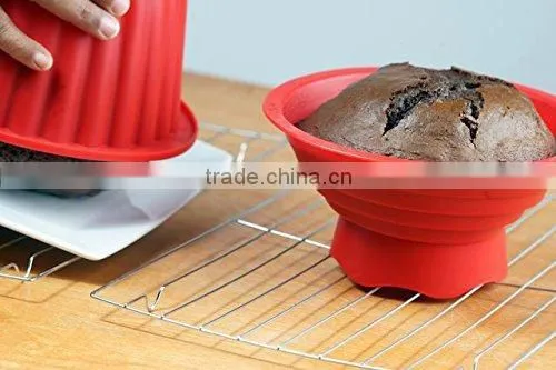 High Quality Non-stick Silicone Jumbo Cupcake Mold With Cover photo-5
