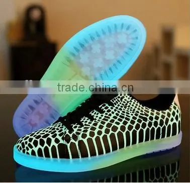 Led Fashion Cheap Adults Sneaker Shoes Luminous Snake Lost Shoes photo-2