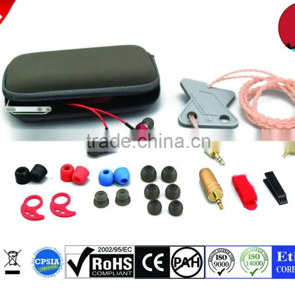 Fancy Counple in Ear Earphone for MP3/MP4/mobile Phone photo-5