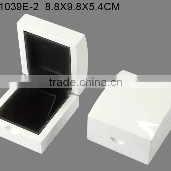 W1034ES Elegant Lacquer Earing Woonden Gift Packaging Box Velvet Lining photo-5