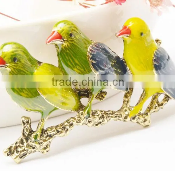 Gold Plated Three Birds On The Brunch Christmas Brooch photo-5
