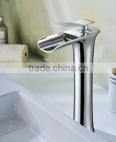 Water-mount Brass High Quality Chrome Basin Faucet photo-2