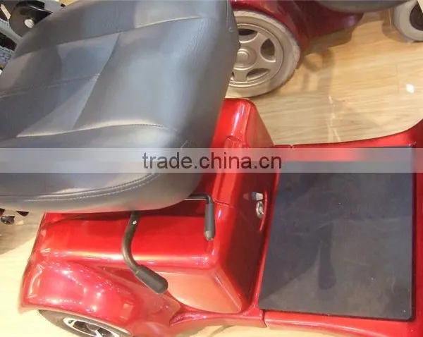 Comfortable and Rotatable Seat Electric Wheelchair With Driving Lamp photo-2