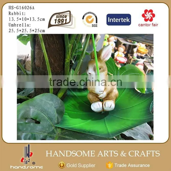 Outdoor Garden Statues Ornament Ceramic Dwarf Figure and Iron Umbrella Metal Bird Feeder photo-2