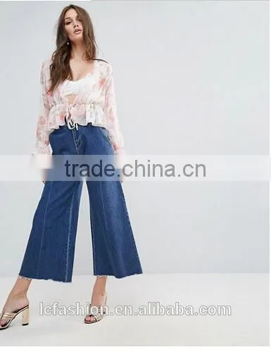 OEM Service Supply Type Women Sexy Tops and Blouses Floral Print Plunge Blouse photo-5