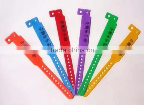 MDW1370 High Quality Wholesale Plastic Lock Bracelet Pvc Wristband photo-5