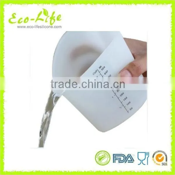 500ML Silicone Measuring Cups Heart shape Oven/Microwave/Fridge/Dishwasher Safe
