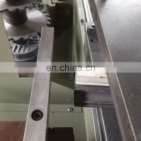 Small UPVC Aluminum Window Door End Milling Cutting Machine photo-4
