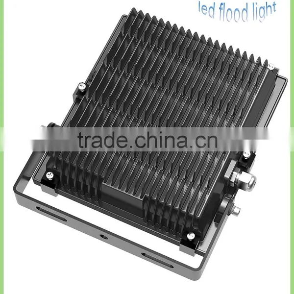 CE ROHS Approval 30w /50W/100W/200W Outdoor Lighted Led Flood Lightings photo-2