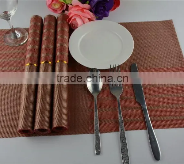 Red Classics Non-slip Insulation Moor Crossweave Woven PVC Non-slip Insulation Placemat Washable Table Dish Mats photo-2