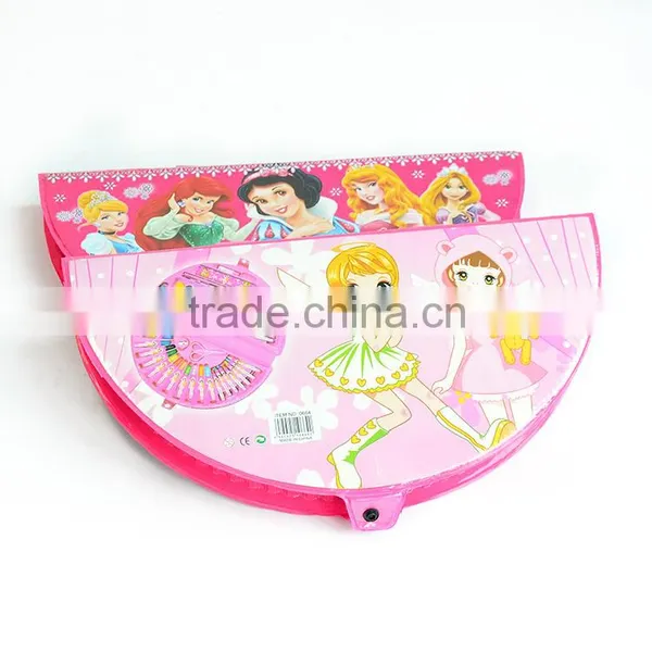 Marker Pen Drawing Set With Half Moon Shape photo-3