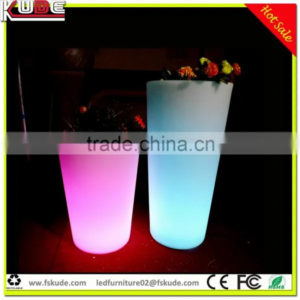IP65 Waterproof LED Light PE Plastic Planter and Flower Pot With RGB Lighting photo-2