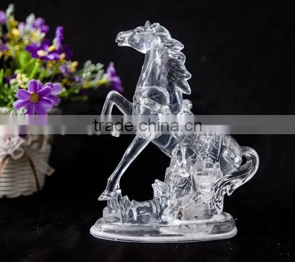China Manufacturer Acrylic LED Lighting Galloping Horse Home Table Decorations photo-2