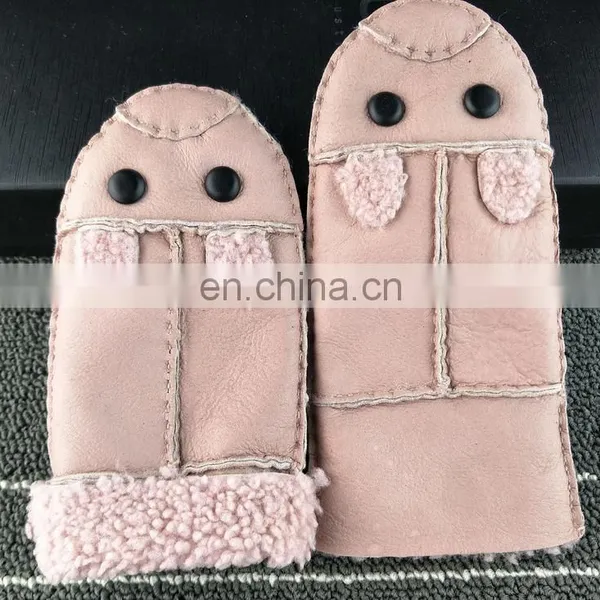 Manufacturer Wholesale Lovely Baby Lambskin Gloves Warm Mittens Fur Gloves photo-5