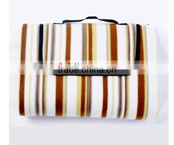 Polyester Fleece Custom Foldable Picnic Blanket photo-2