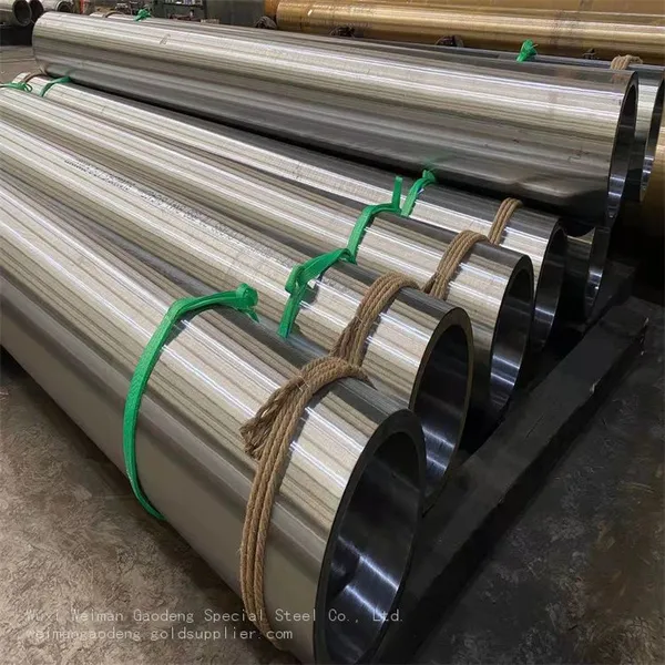 A335 Alloy Steel Tube K91560 & K92460 Wear Resistant Smooth Surface Industrial Alloy Steel Tube photo-1