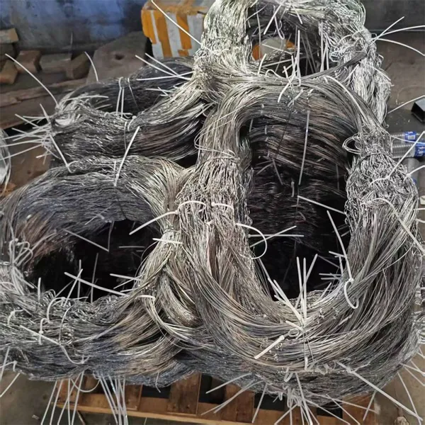 Hot Dipped Galvanized Double Strand Twisted Barbed Wire for Durable Fencing photo-5