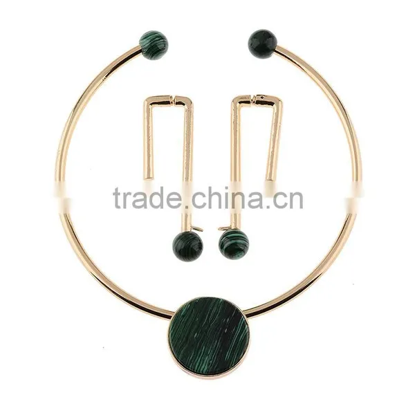 Fashionable Turquoise Jewelry Gold Choker Earrings Necklace Set photo-4
