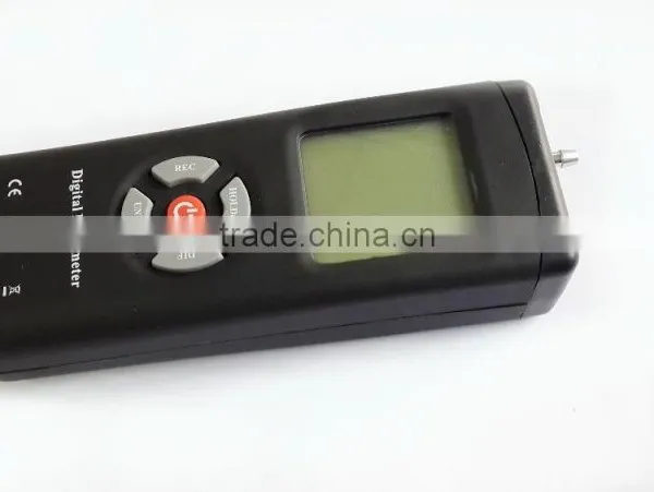 2015 Newly Large LCD Air Digital Pressure Manometer 2Psi/13.79kPa With Lowest Price TL-100 photo-3