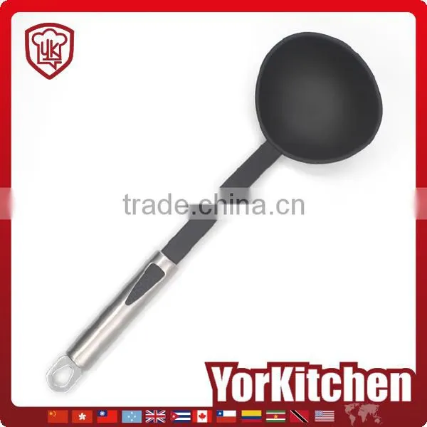 2016 Best Selling Latest Design Commercial Industrial Soup Ladle Nylon Accessory