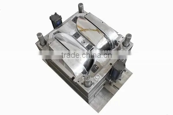 Auto Lamp Mould