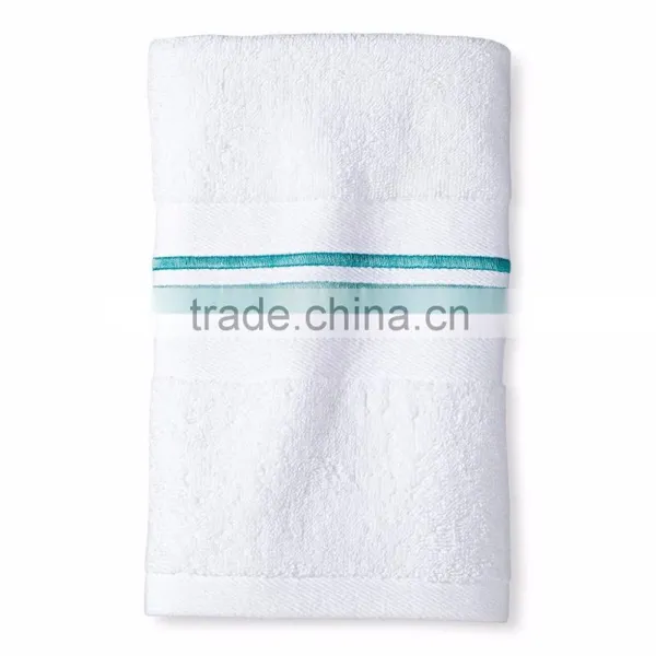 Affinity Soft White Jacquard Bath Towel Stock Supplier's Choice photo-4