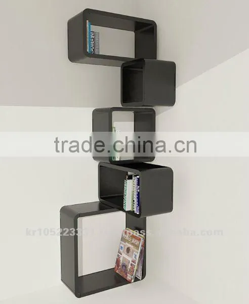 5 Cubes Wall Shelf