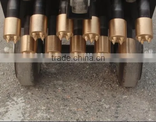 Multi Headed Bush Hammering Machine For Roughing Concrete photo-4