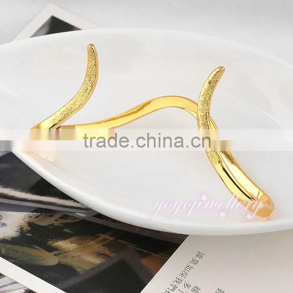 Rose Gold Cheap Cuff New Gold Models Hand Palm Bracelet photo-4