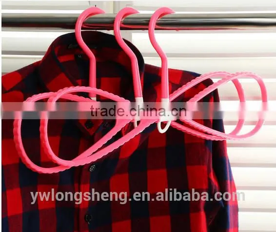 Plastic Butterfly Scarf Hanger With Antislip Function