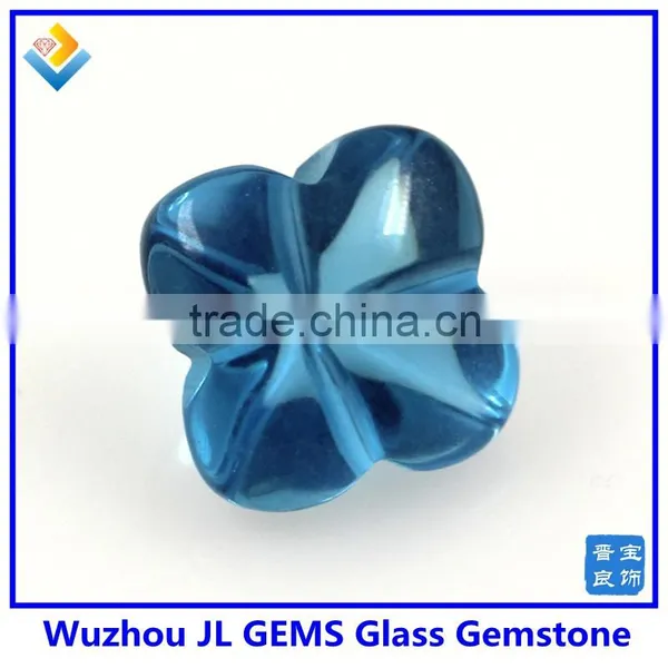Synthetic Glass Gem Stone With Four Leaf Clover Stone photo-2