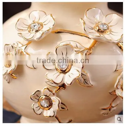 Luxury European Round Gold Table Ceramic Vase for Wholesale photo-4